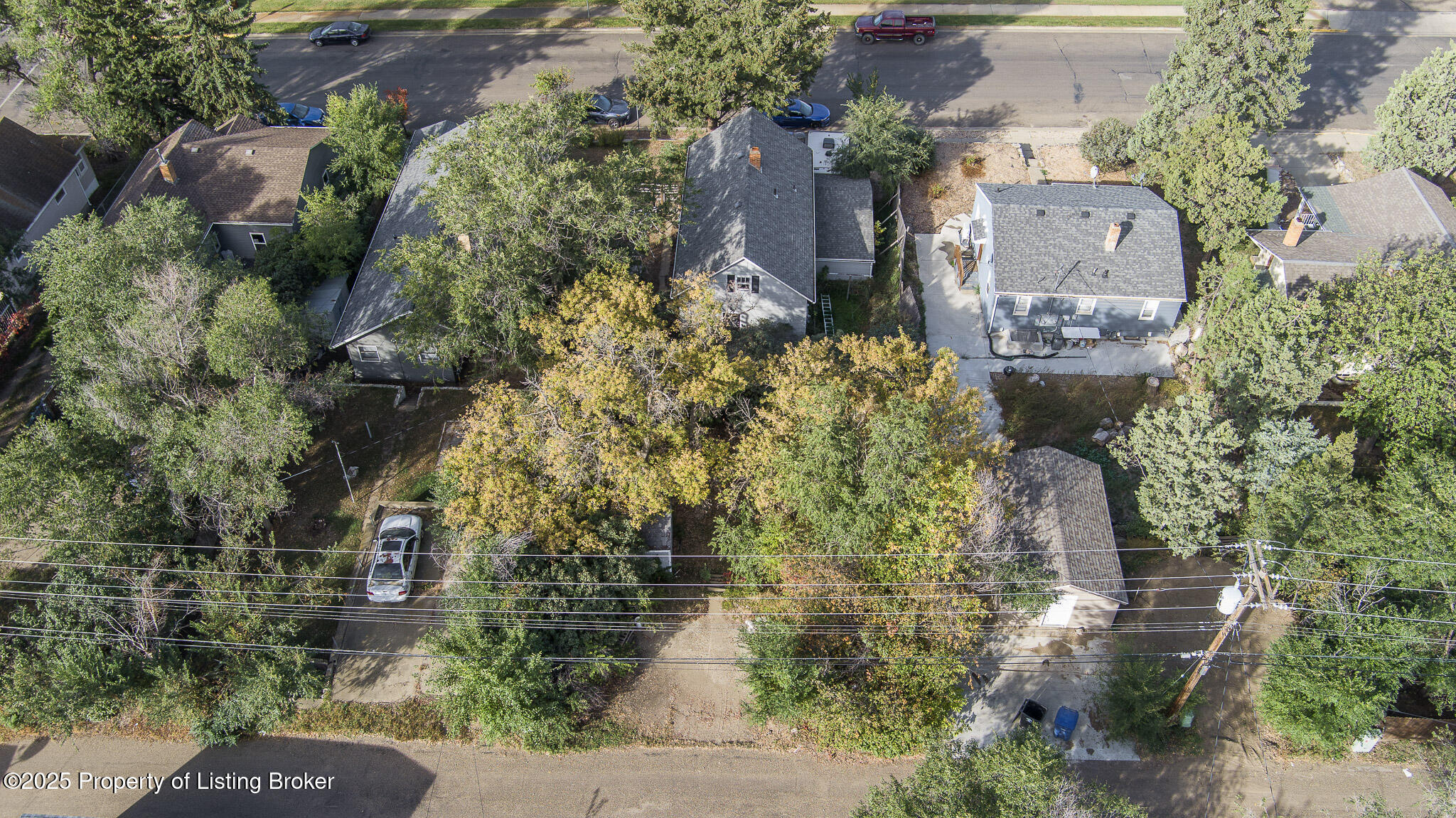 330 8TH Avenue W