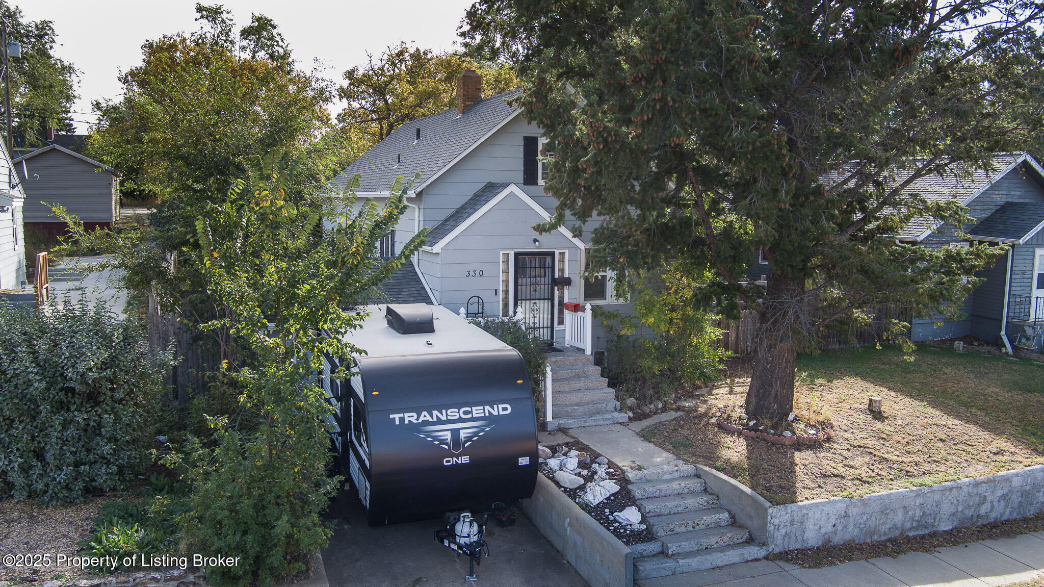 330 8TH Avenue W