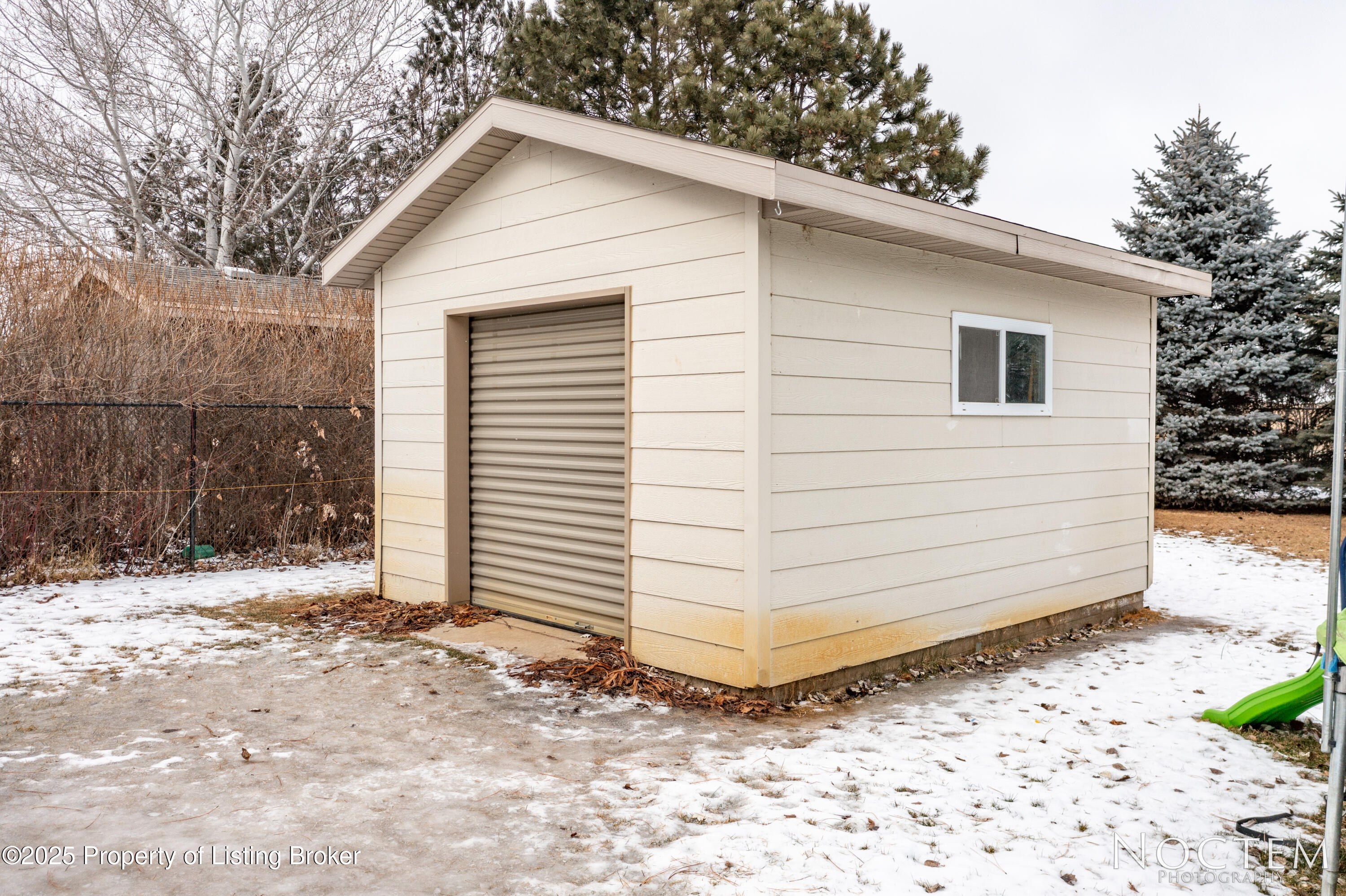 3066 Lakeview Drive