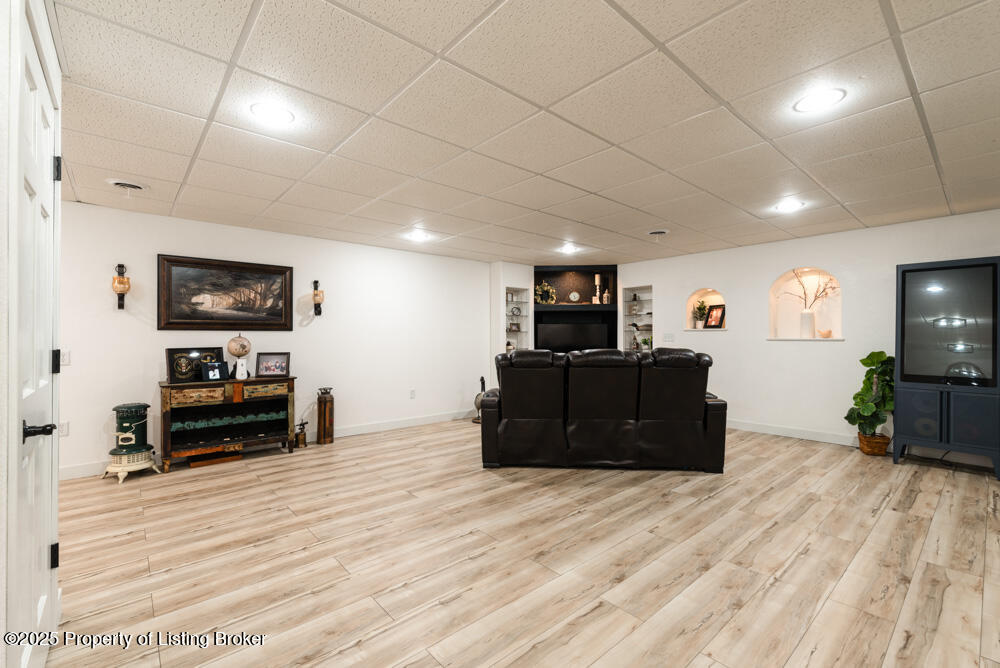 3066 Lakeview Drive