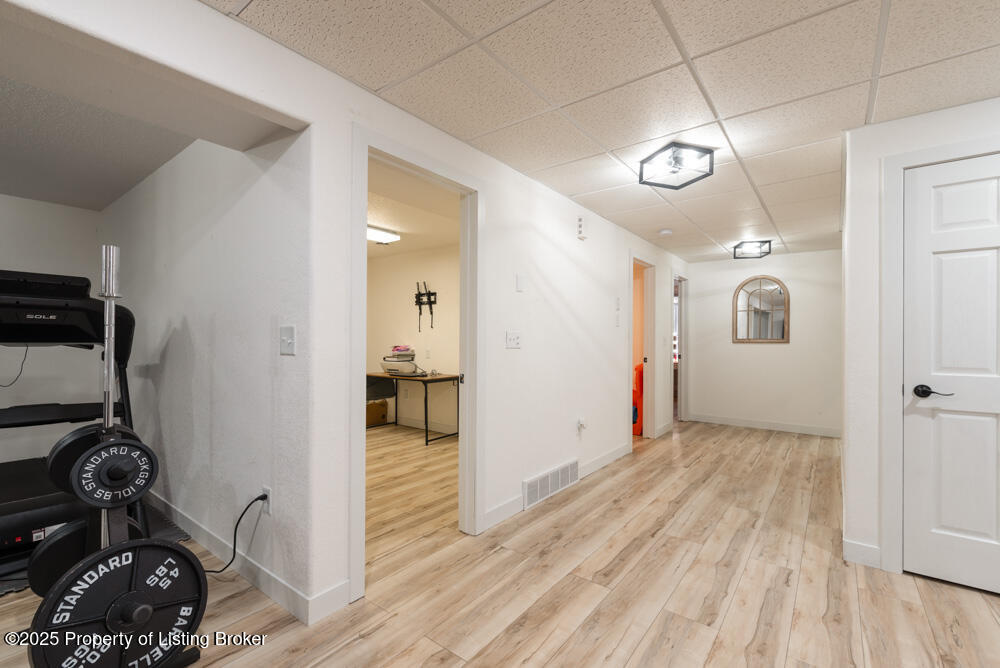 3066 Lakeview Drive