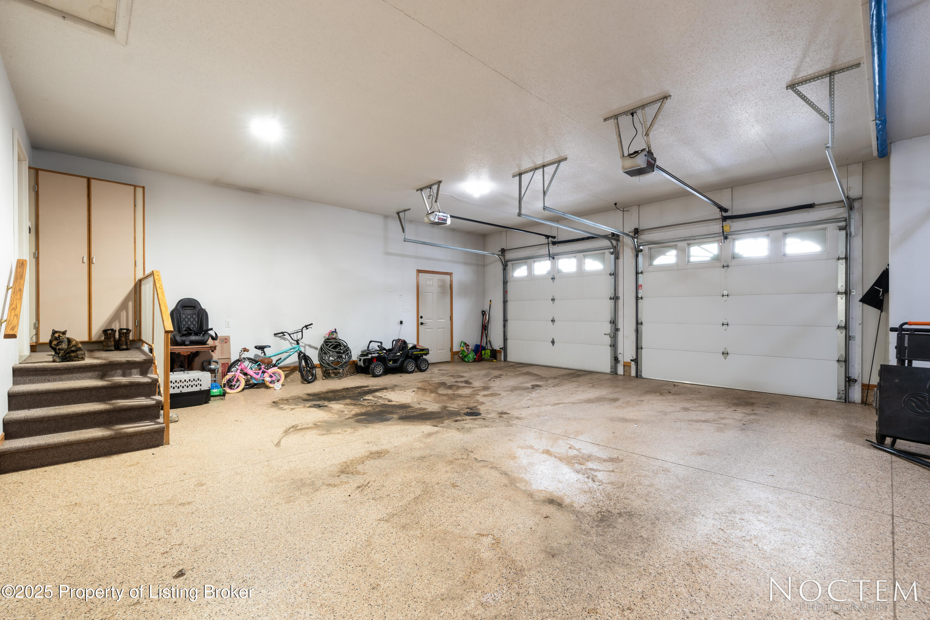 3066 Lakeview Drive