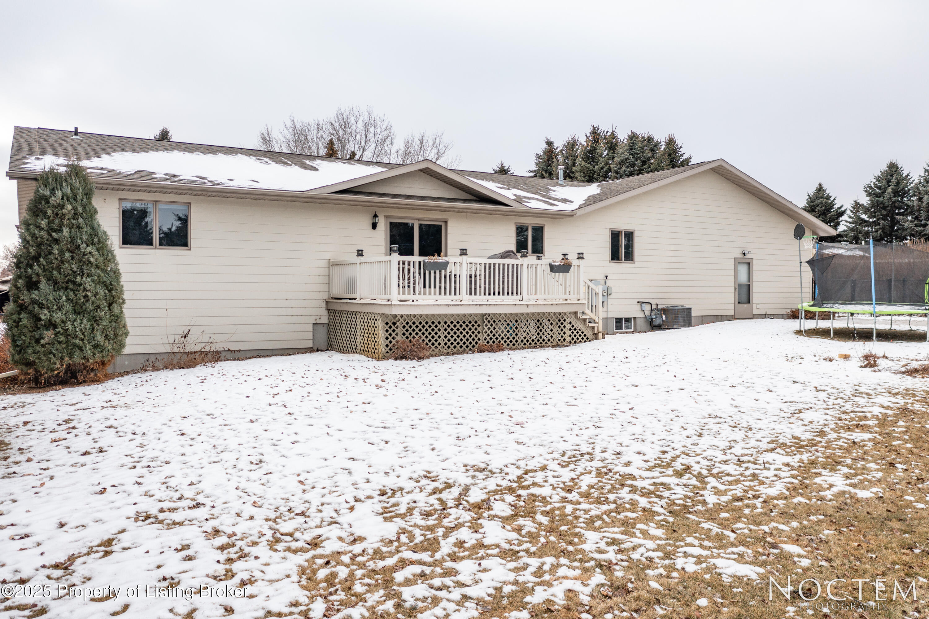 3066 Lakeview Drive
