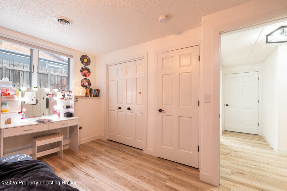 3066 Lakeview Drive