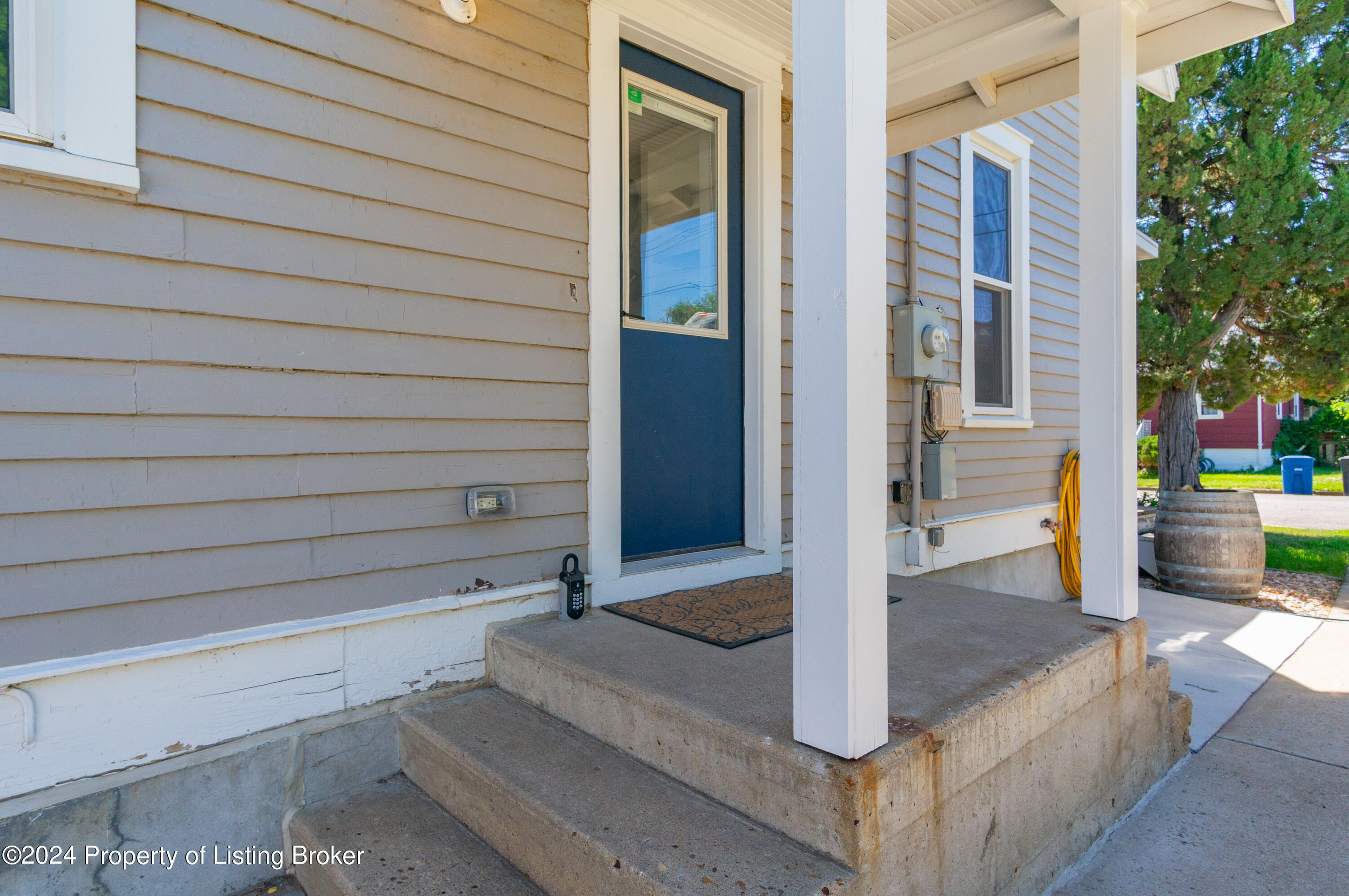 108 6th Avenue E