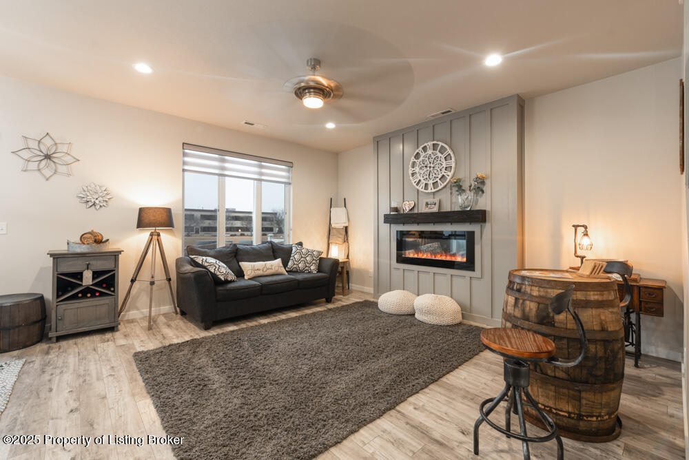 2435 Waterpark Loop SE