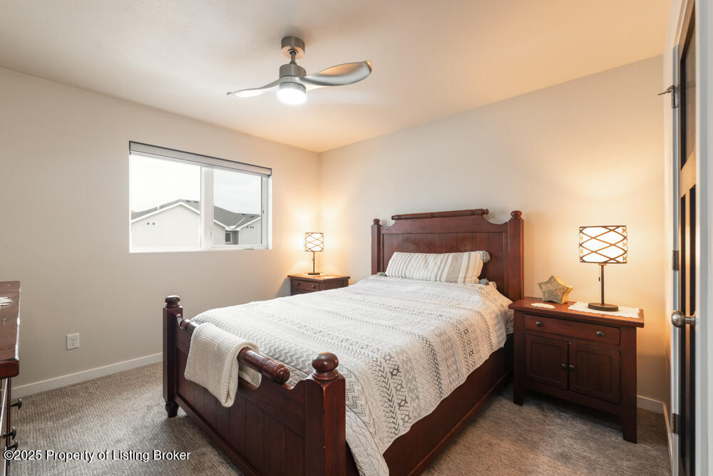 2435 Waterpark Loop SE