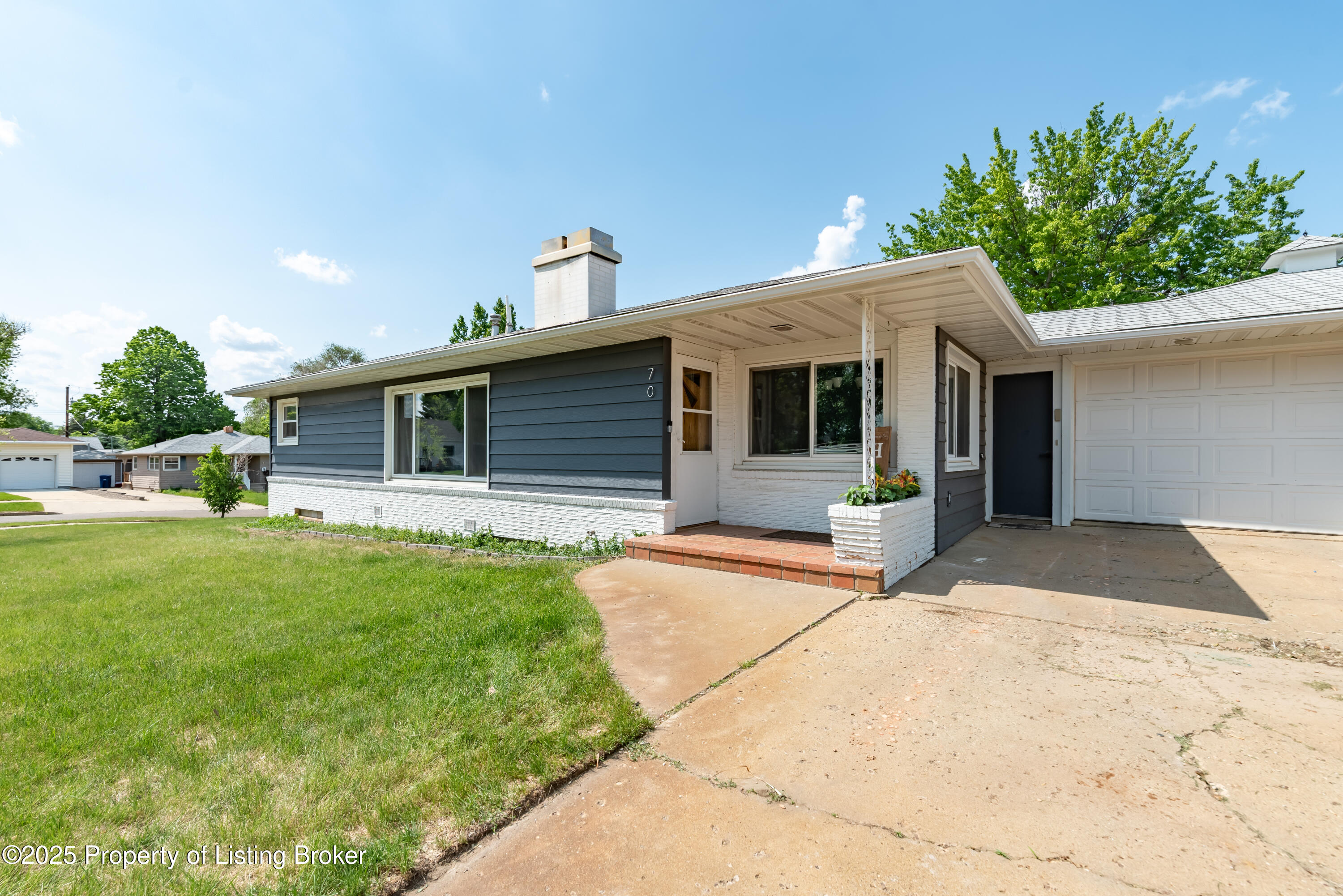 70 8th Street W