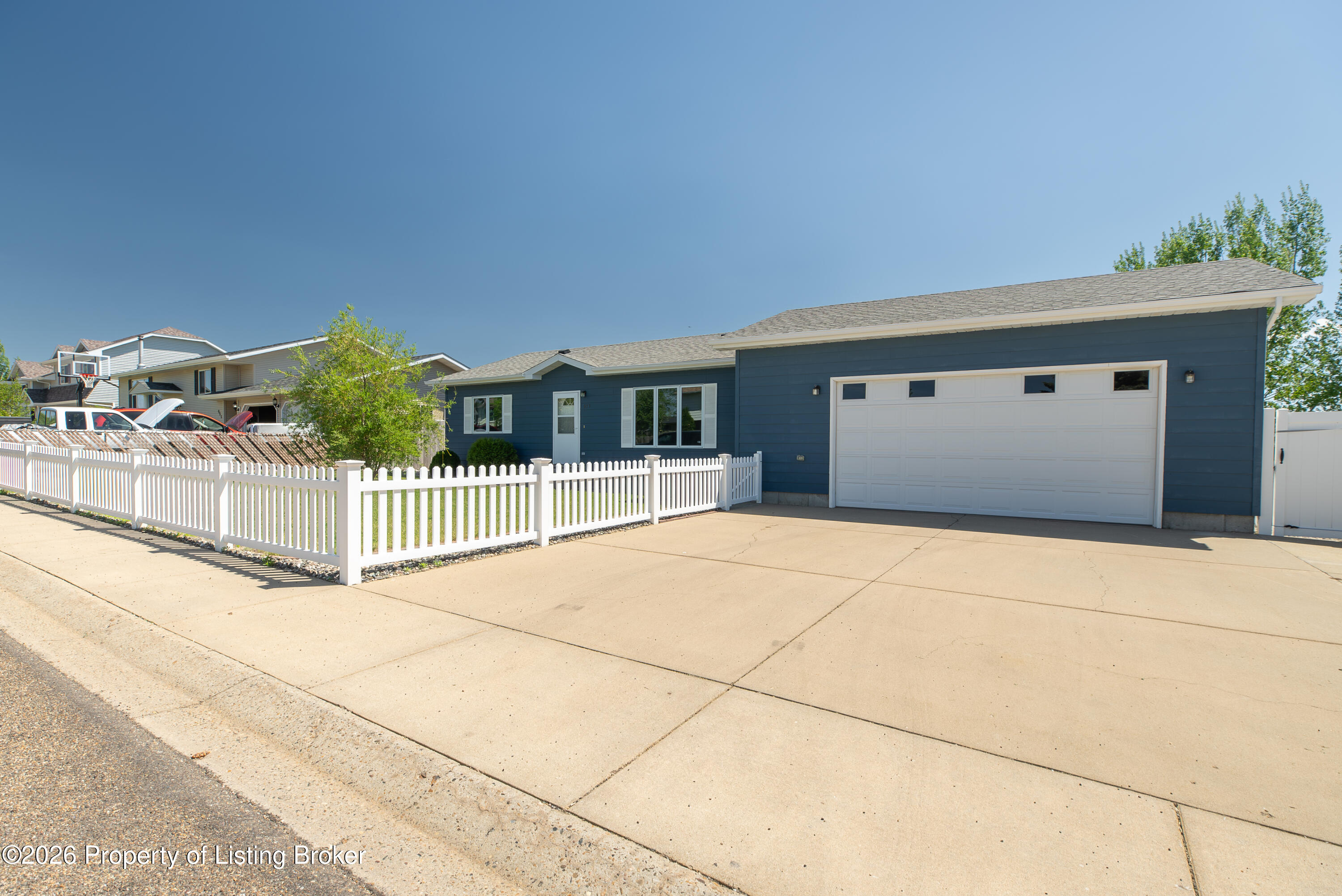 979 22nd Street W