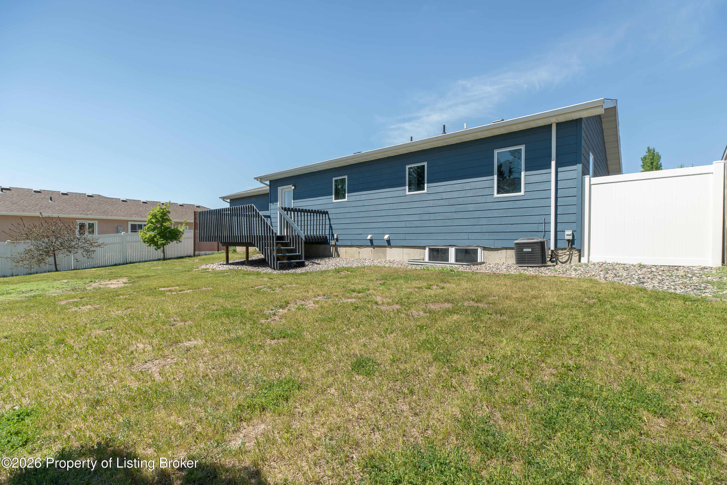979 22nd Street W