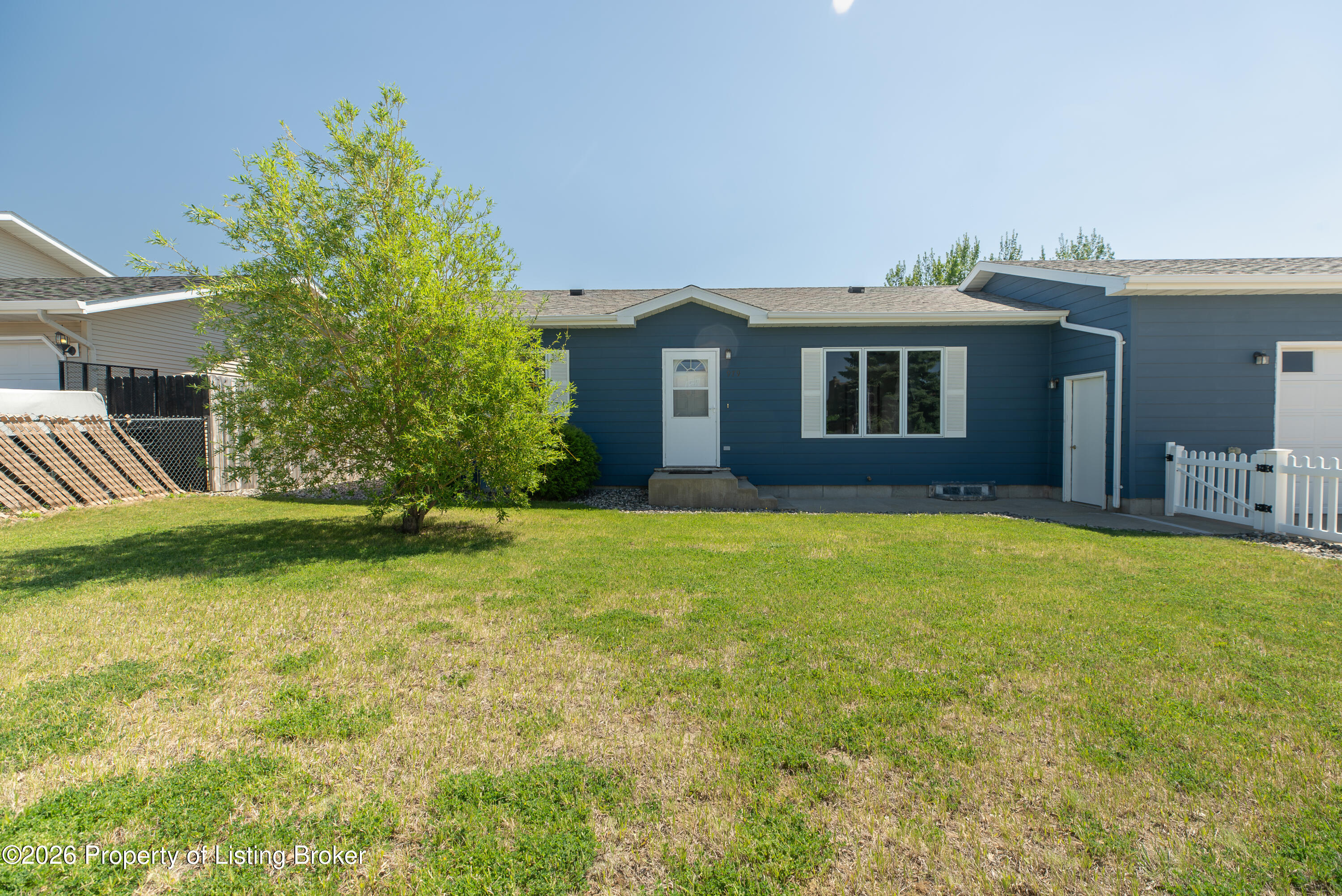 979 22nd Street W