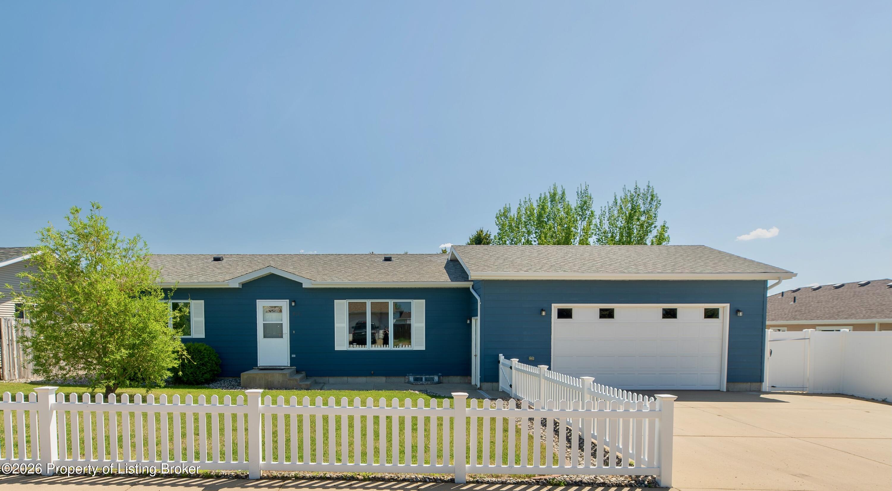 979 22nd Street W