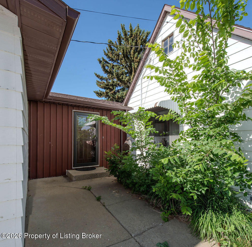 103 3rd Avenue SW