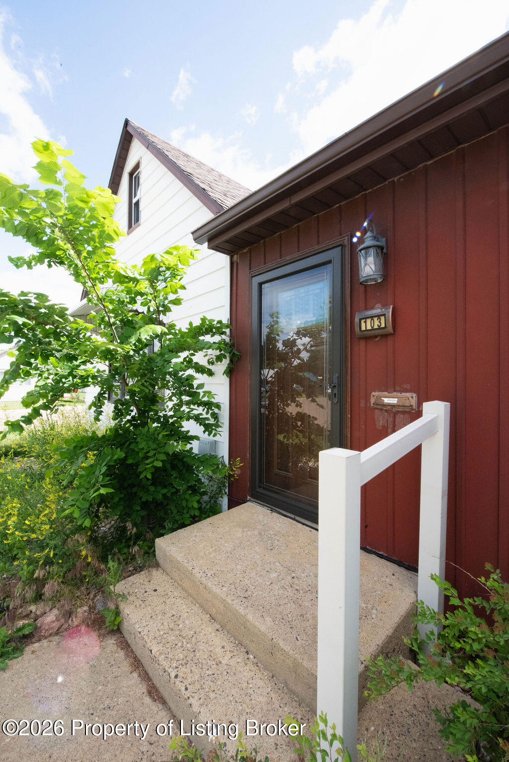 103 3rd Avenue SW