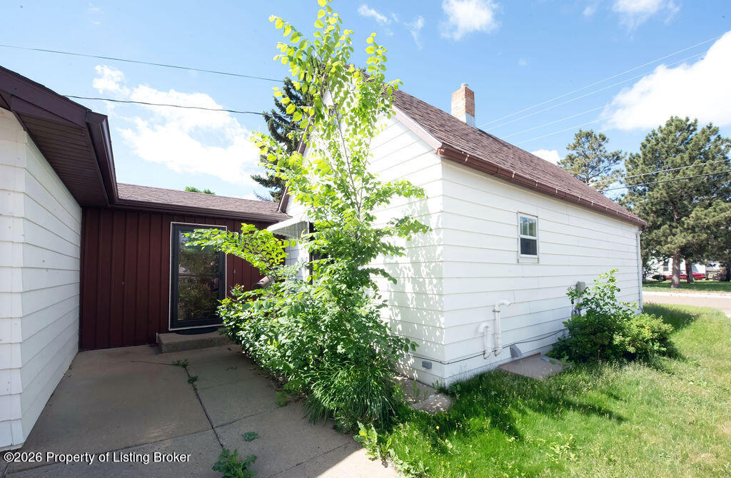103 3rd Avenue SW