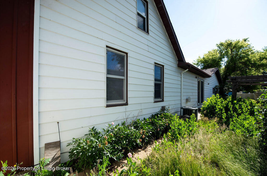 103 3rd Avenue SW