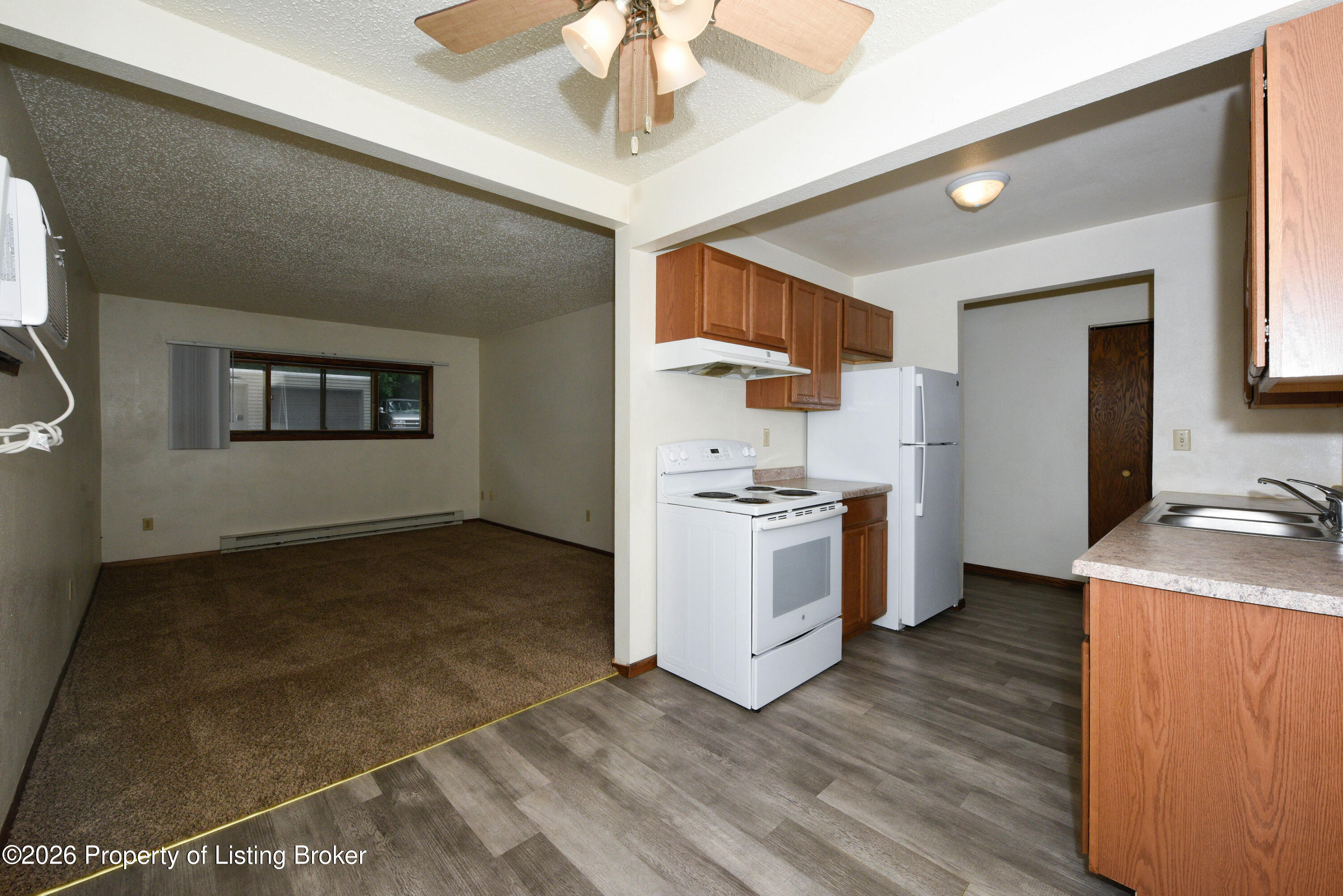 671 24th Street W