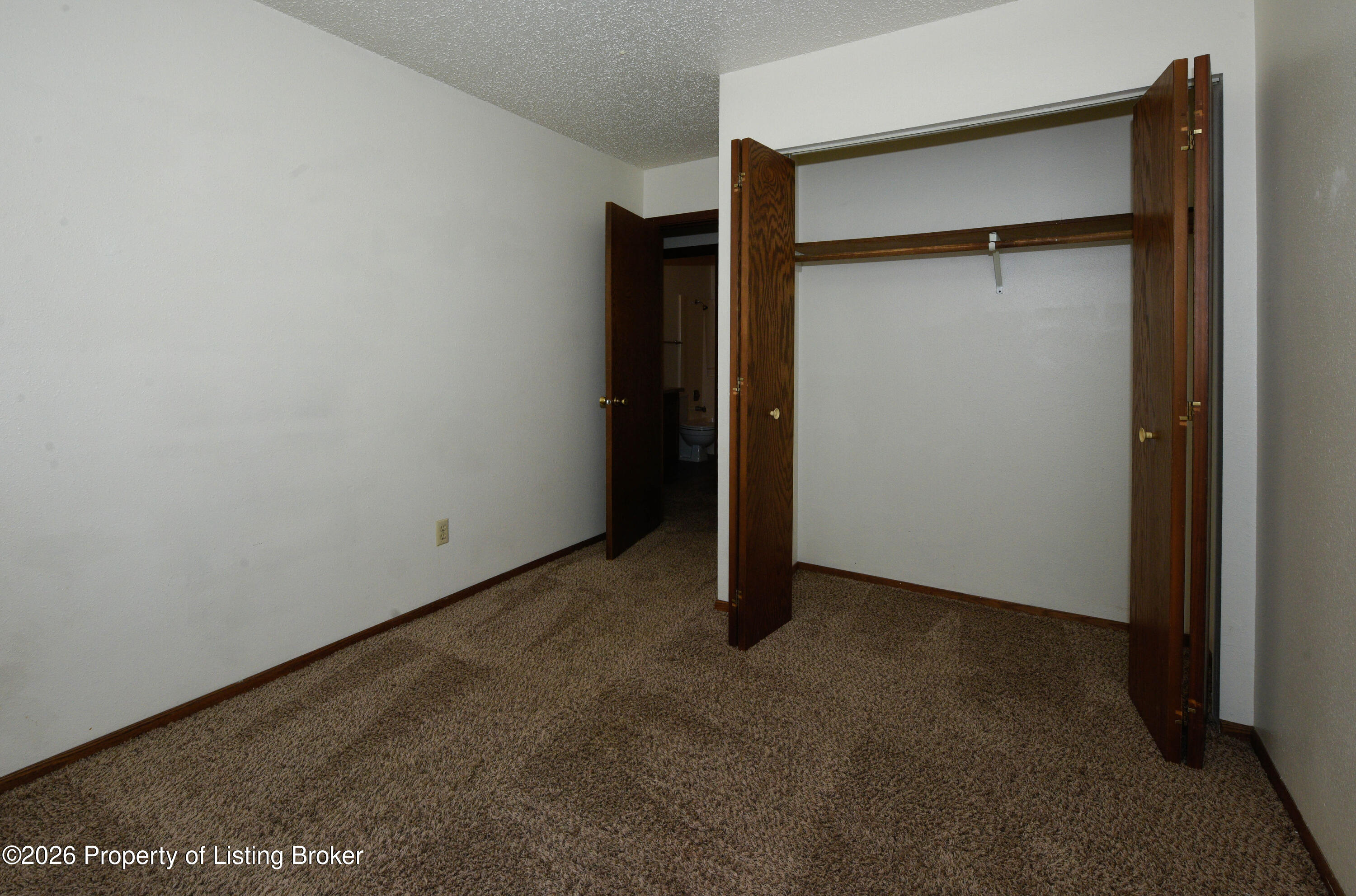 671 24th Street W