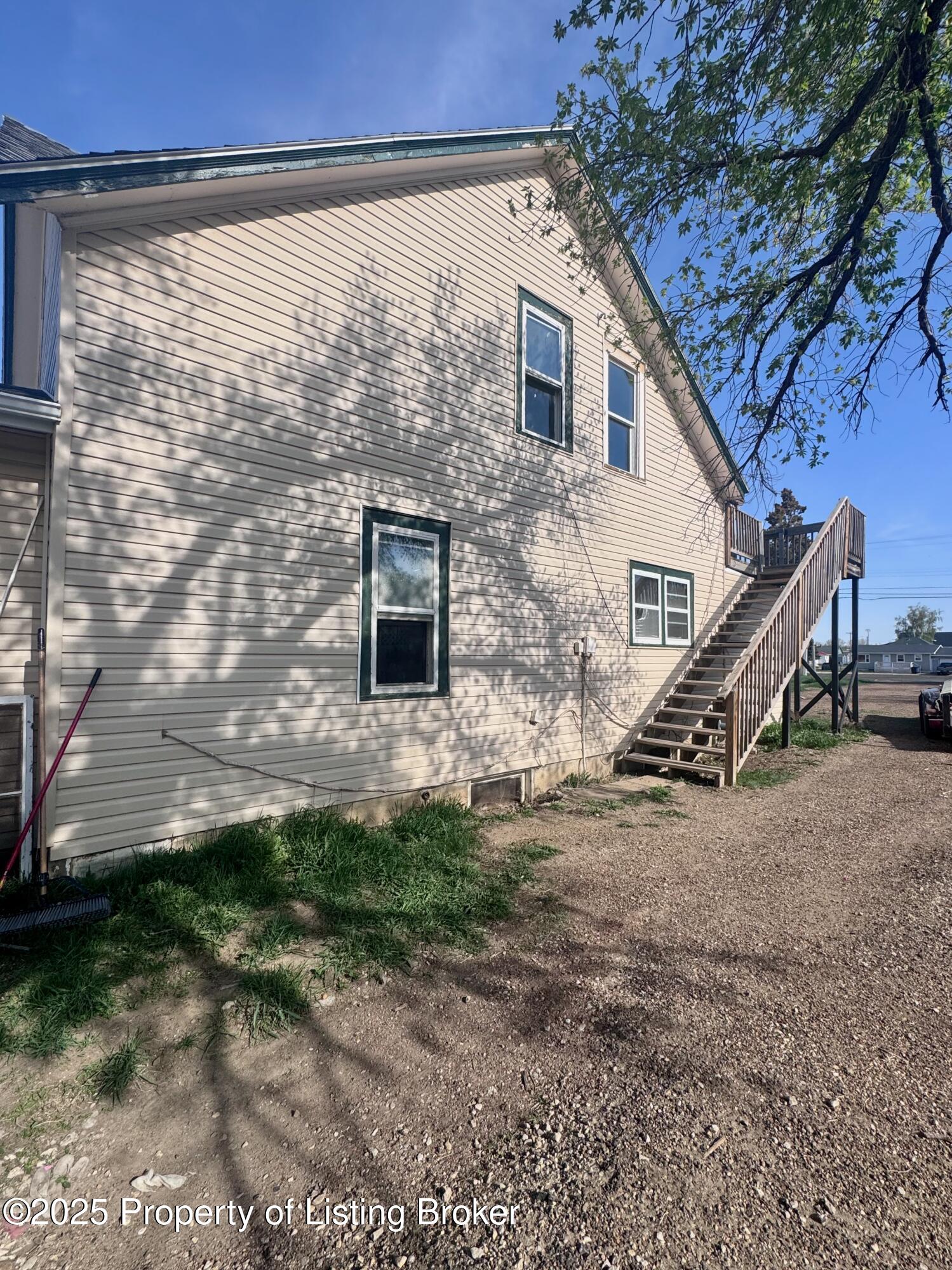 134 E Broadway Street