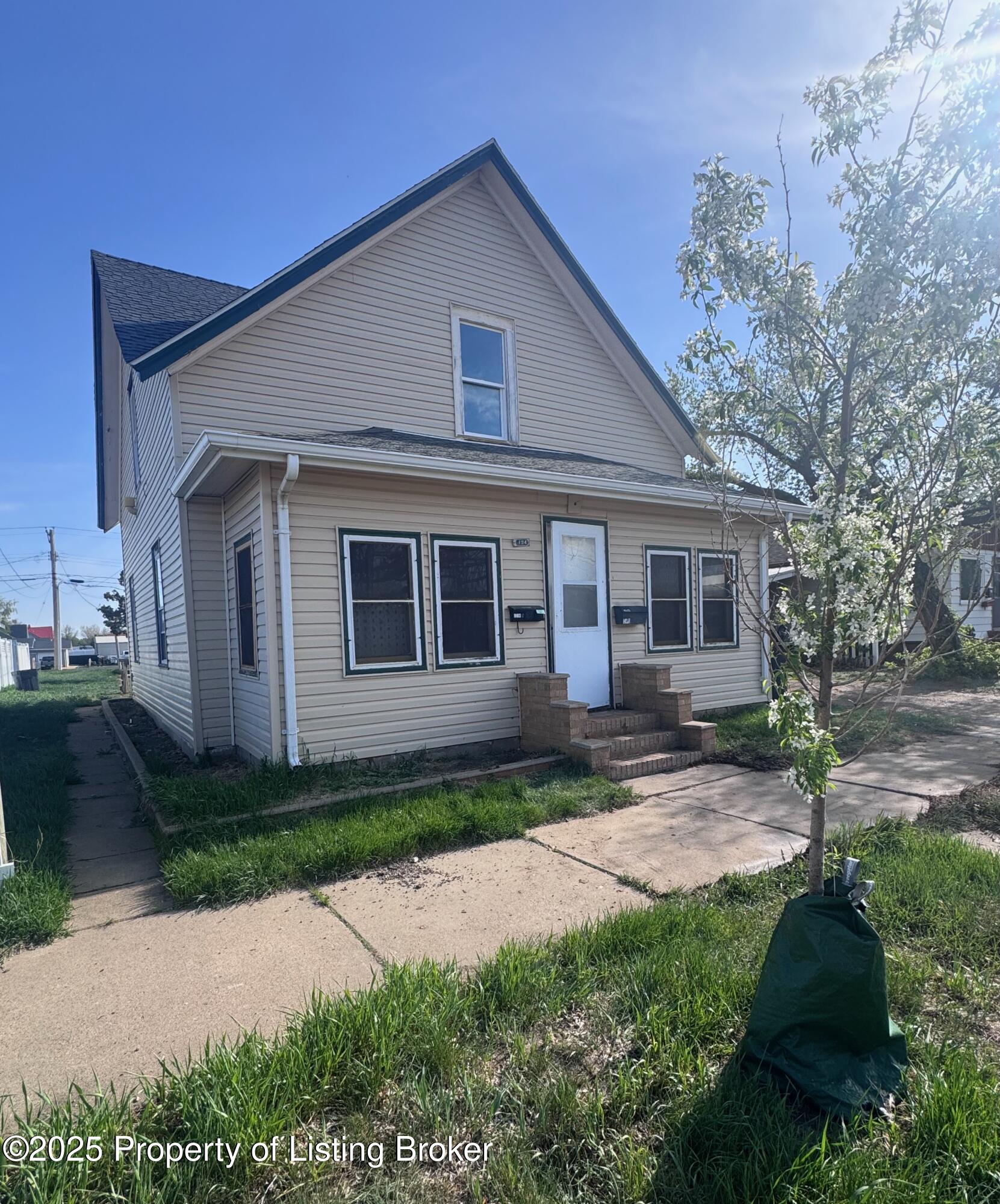 134 E Broadway Street