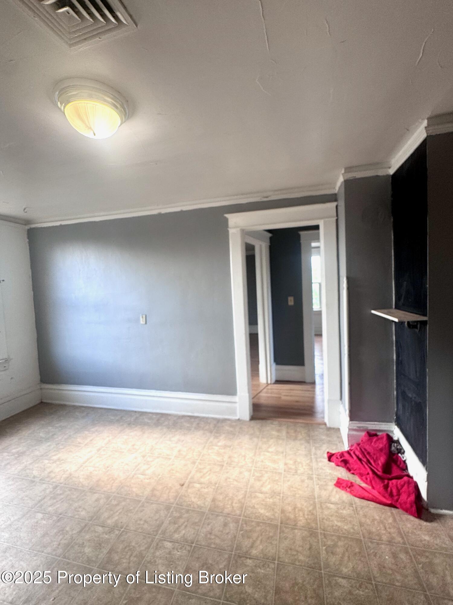 134 E Broadway Street