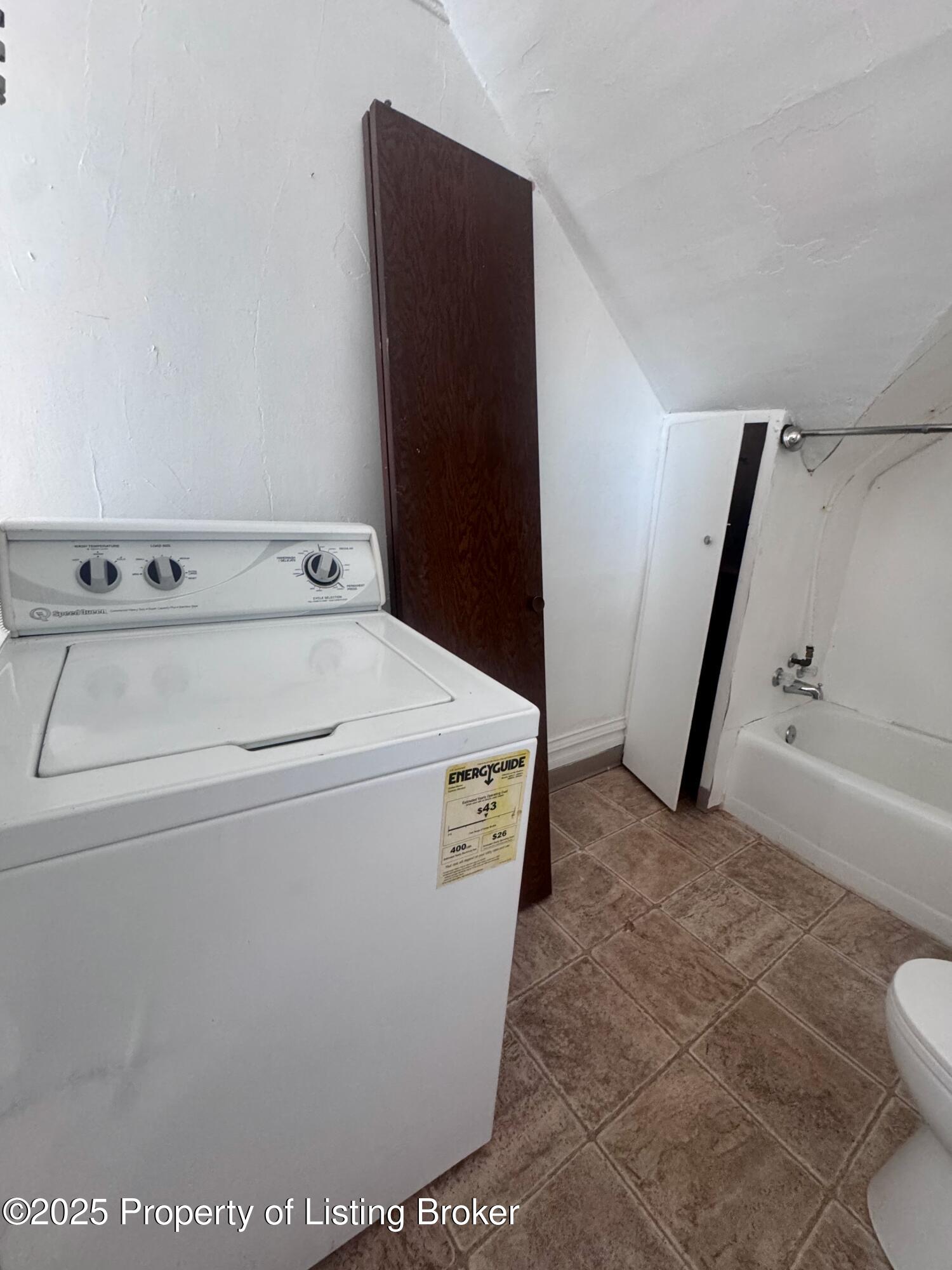 134 E Broadway Street