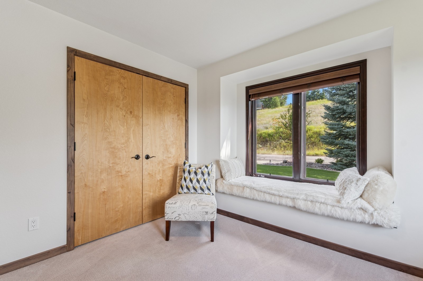 148 S Crestview Terrace