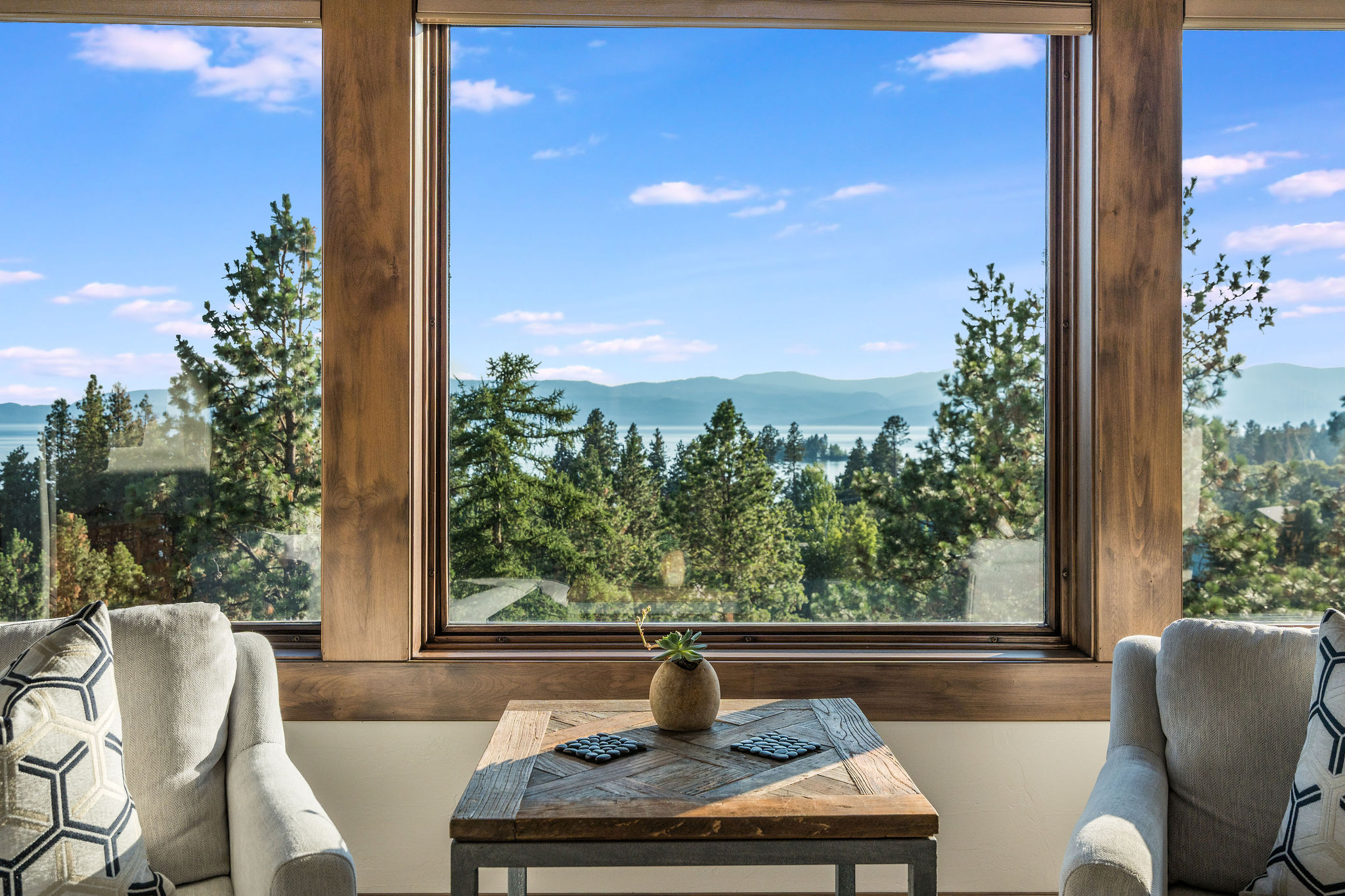 148 S Crestview Terrace