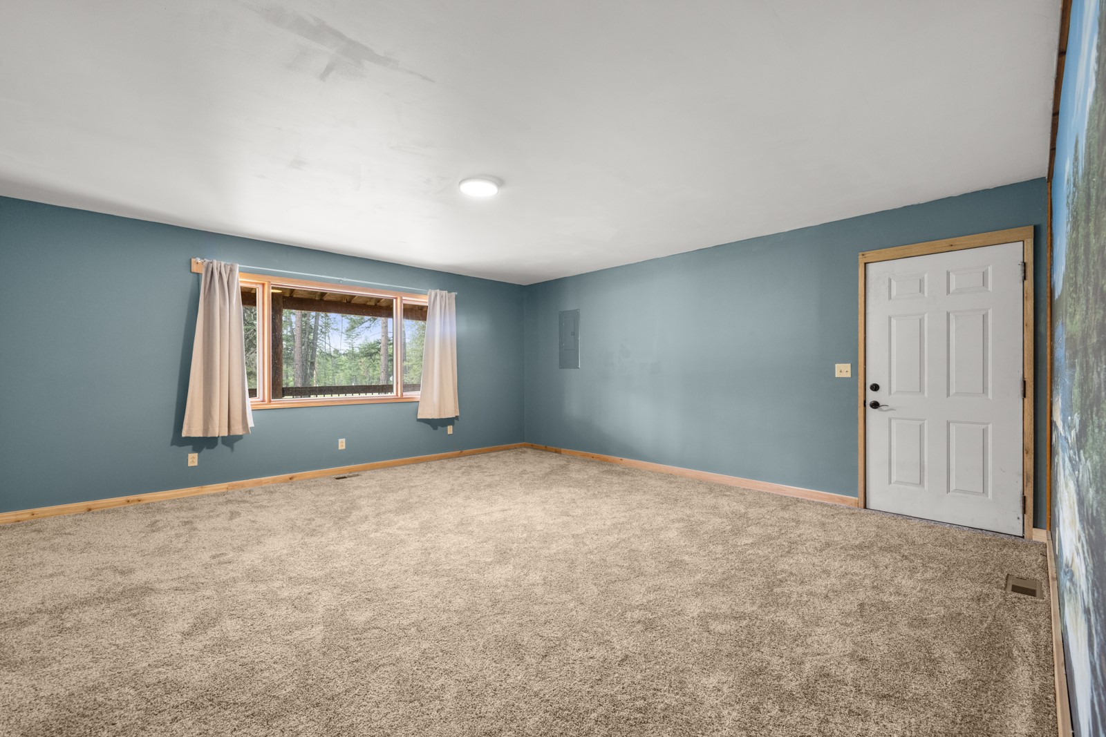 12554 Highway 83