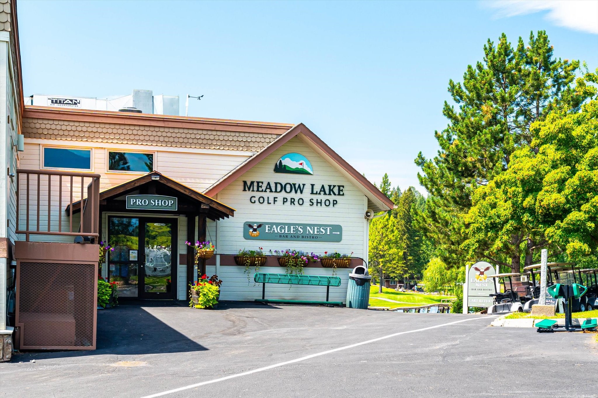 855 St. Andrews Drive