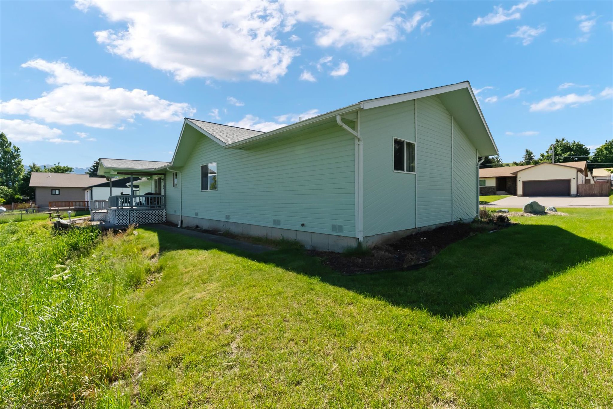 106 Island View Drive