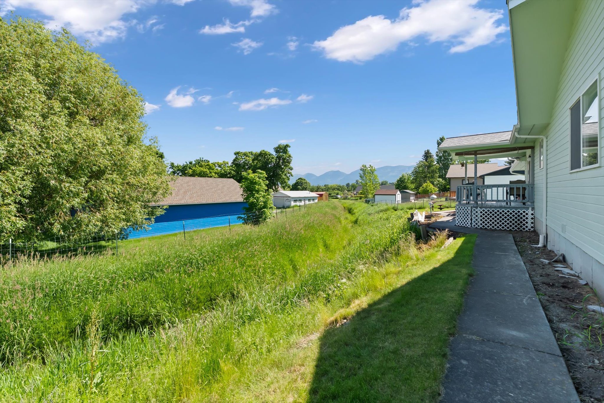 106 Island View Drive