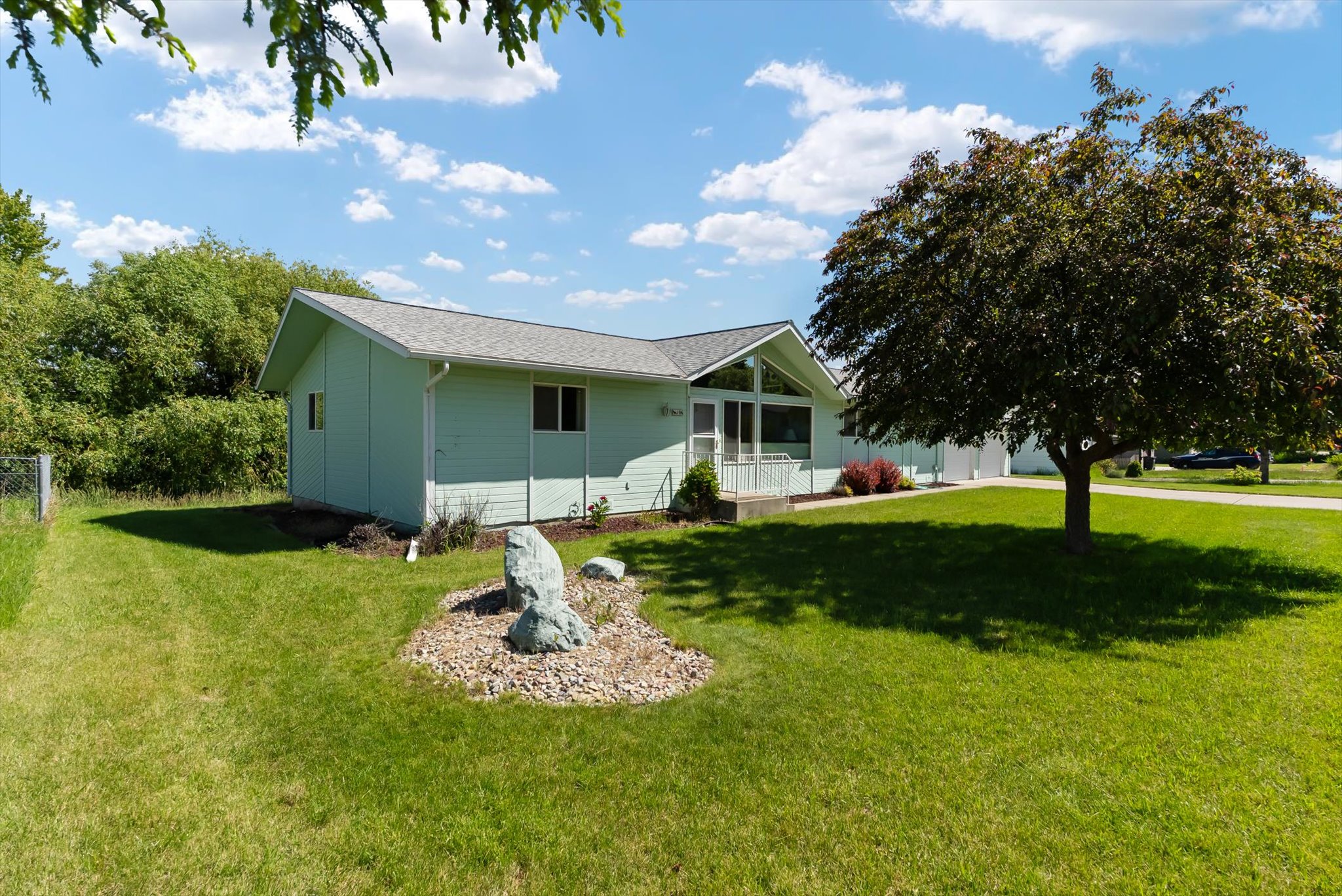 106 Island View Drive