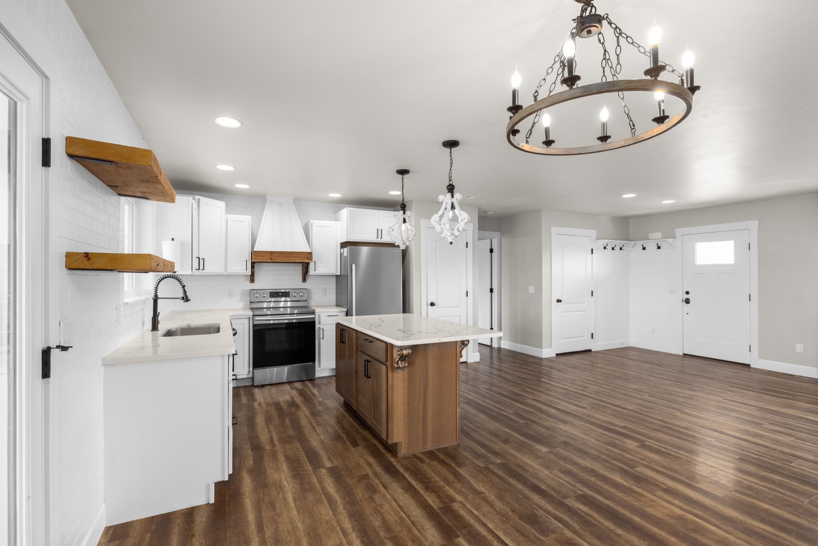 229 Swiss Drive