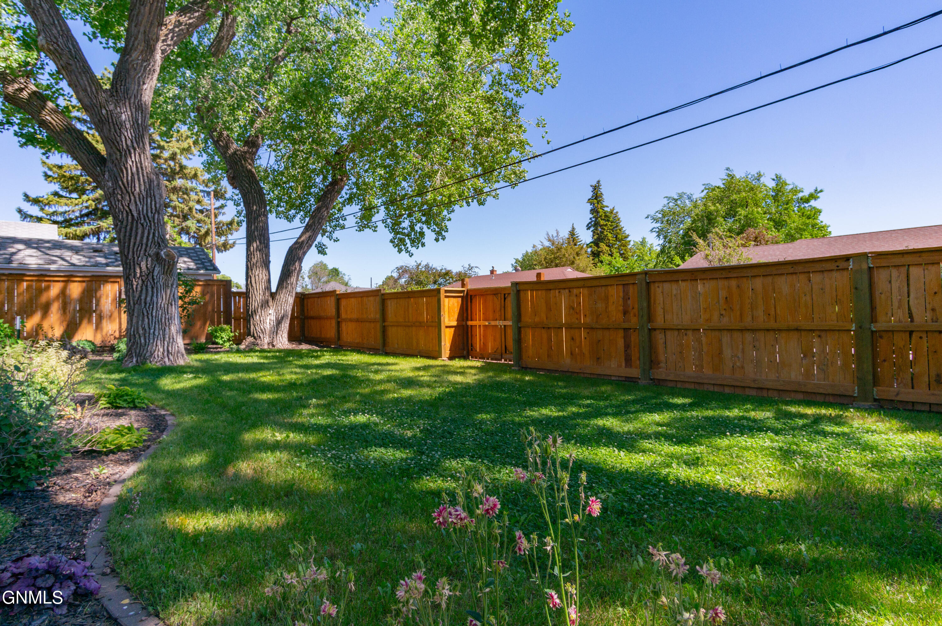 108 6th Avenue E
