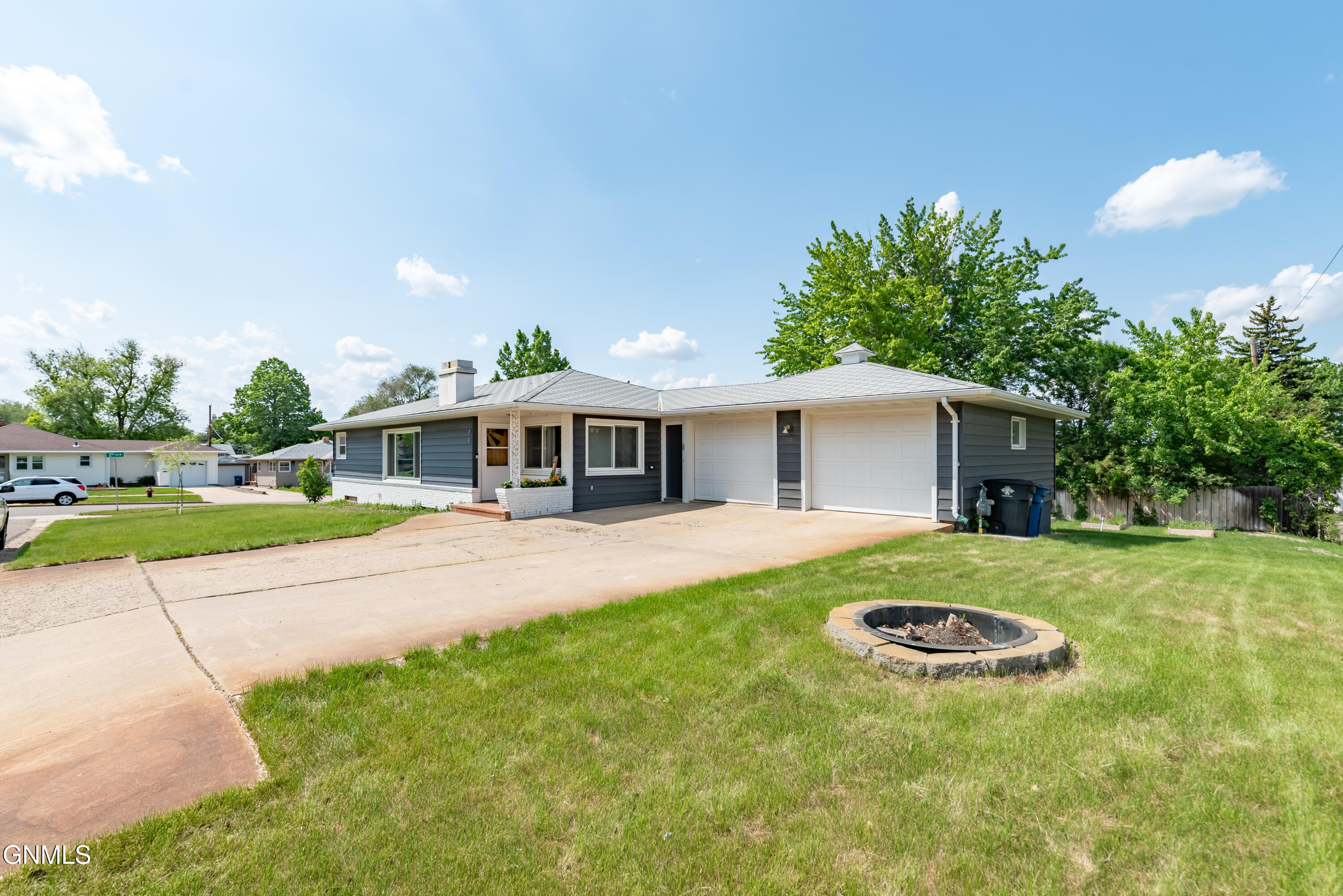 70 8th Street W