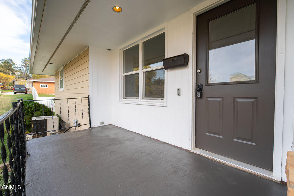 741 Empire Road, Dickinson