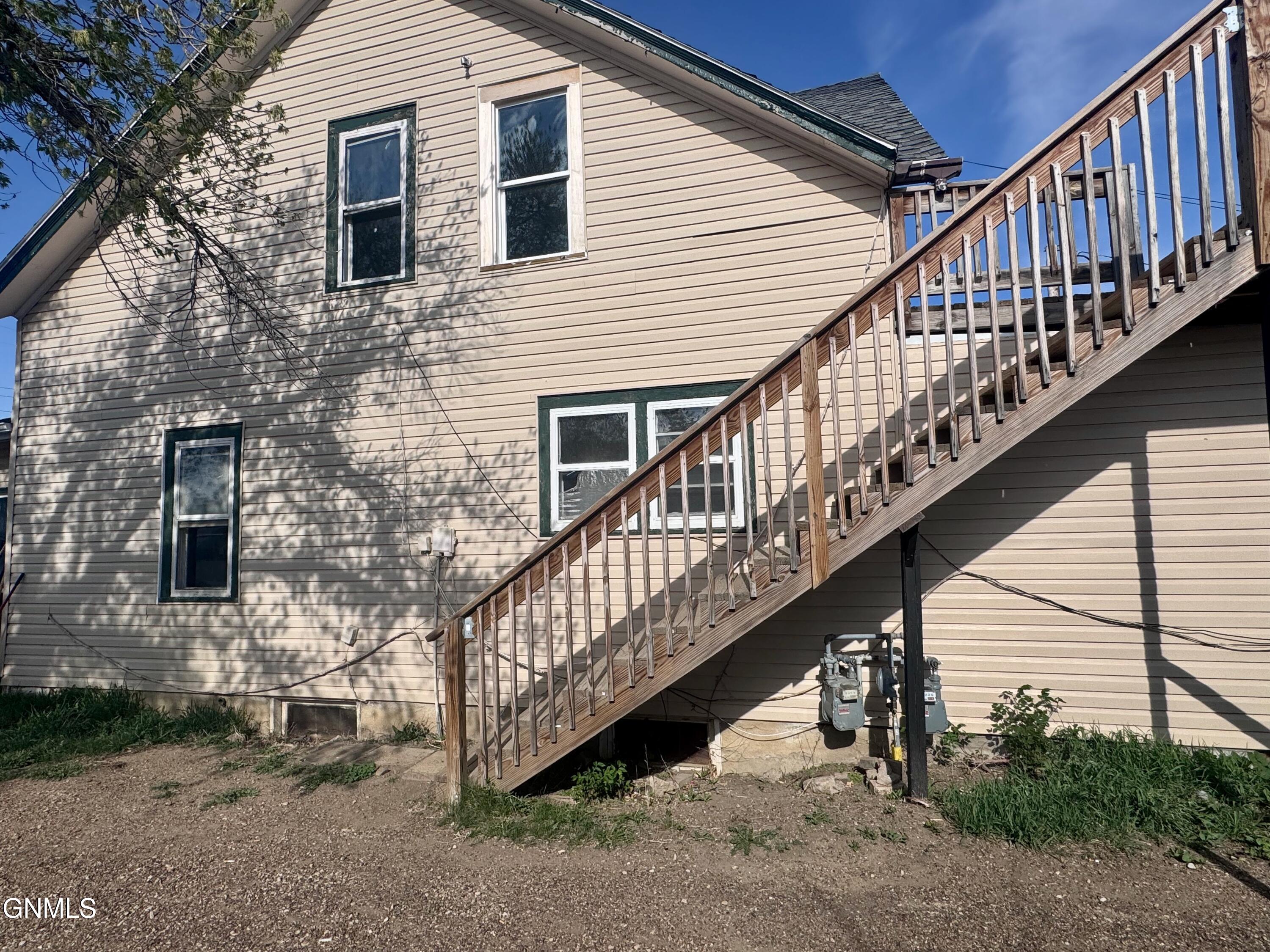 134 E Broadway Street