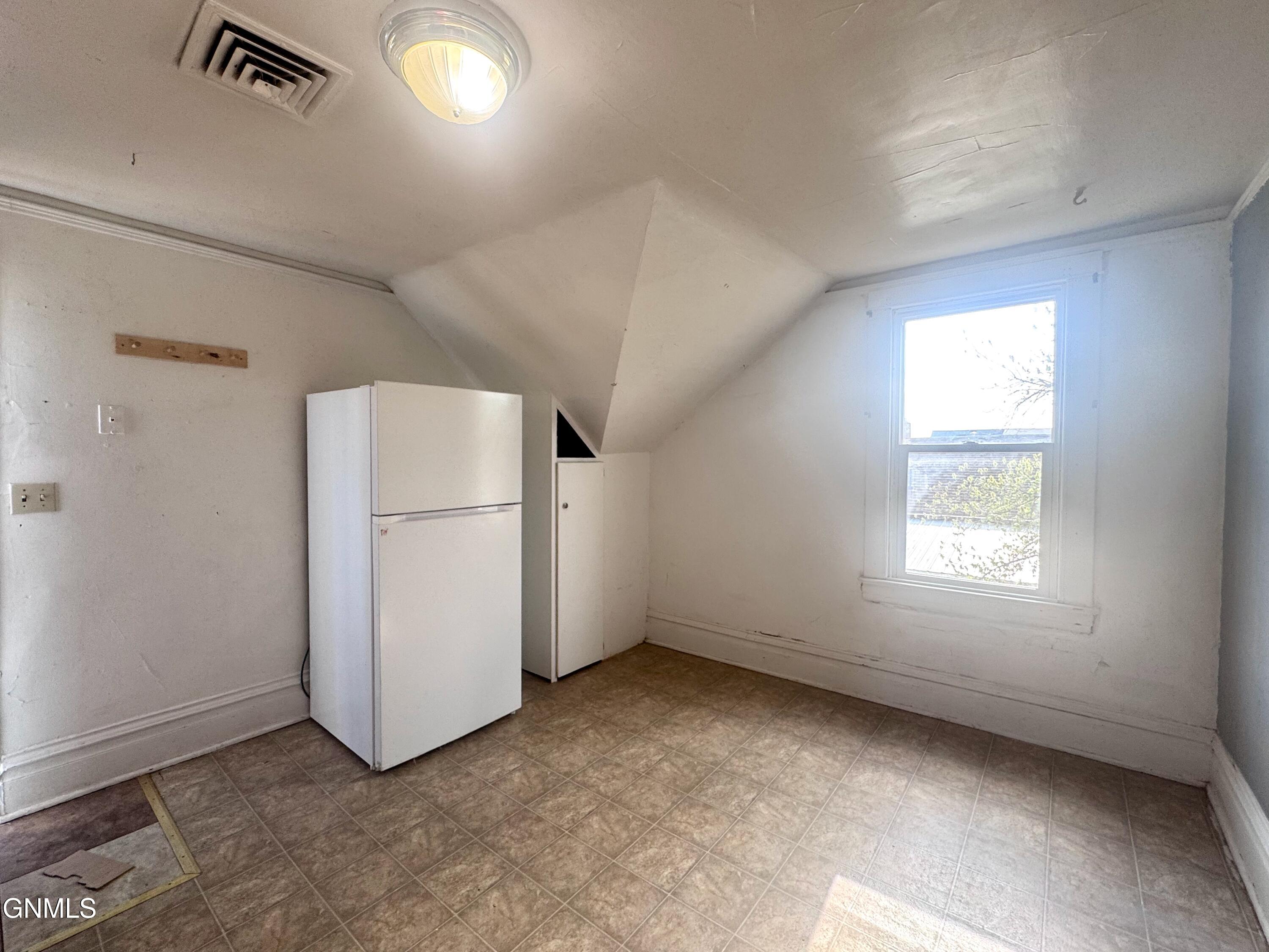 134 E Broadway Street