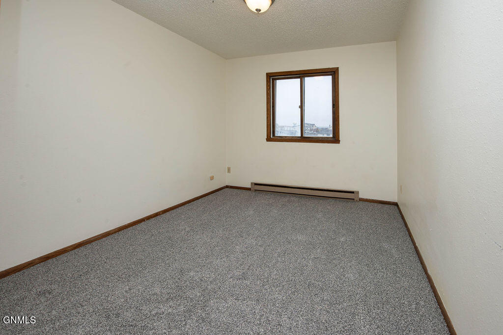 671 24th Street W, 22