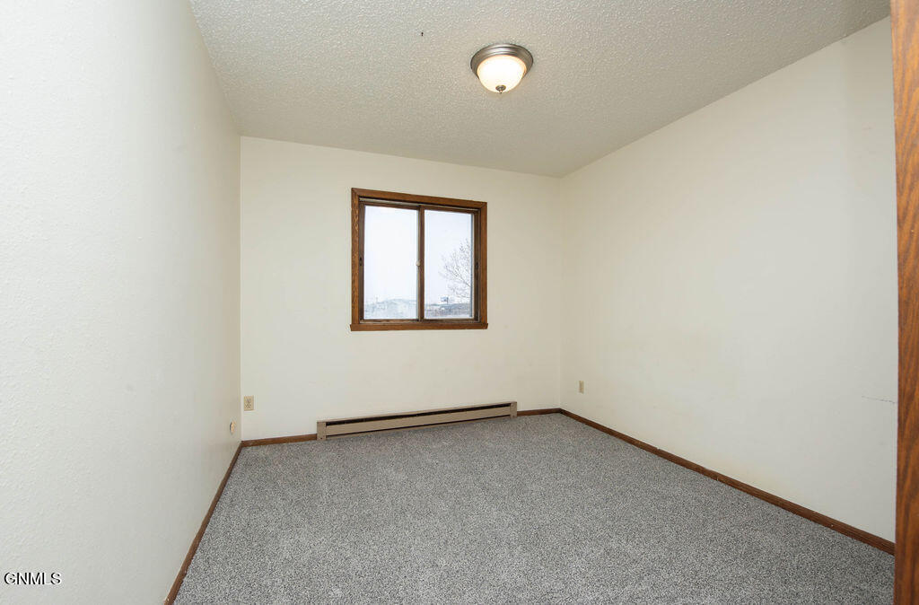 671 24th Street W, 22