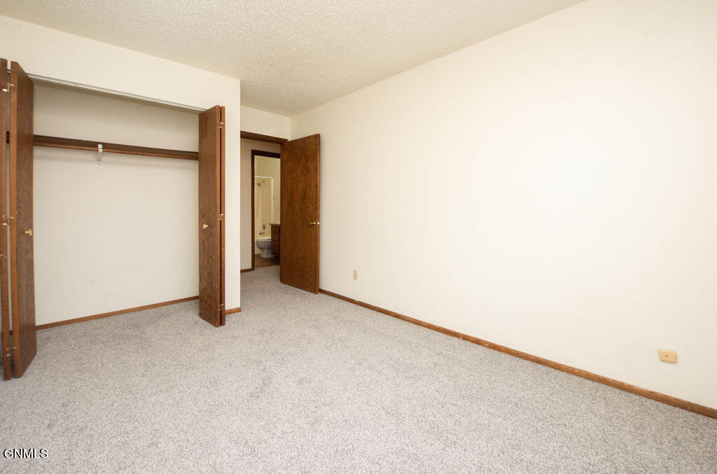 671 24th Street W, 22