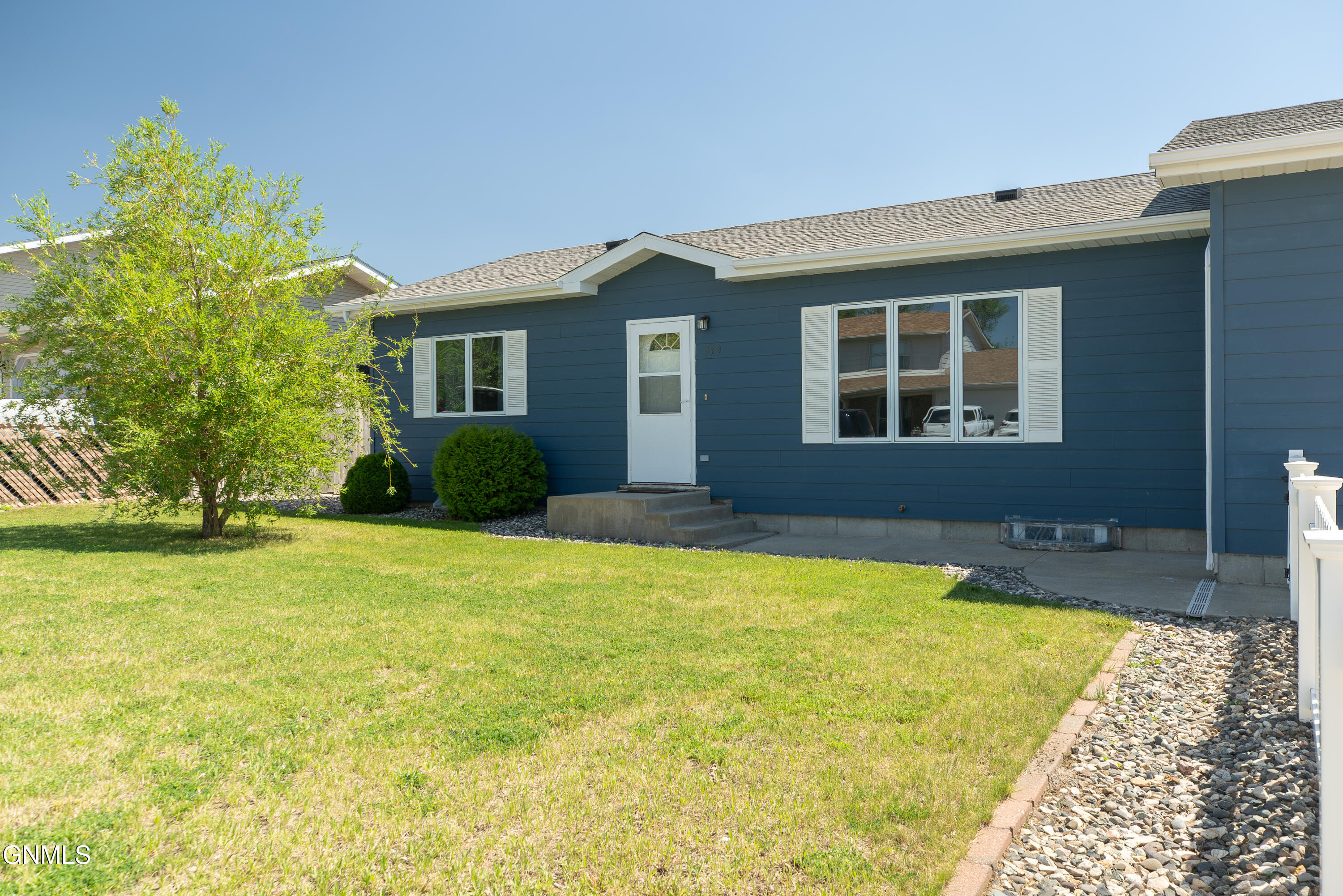 979 22nd Street W