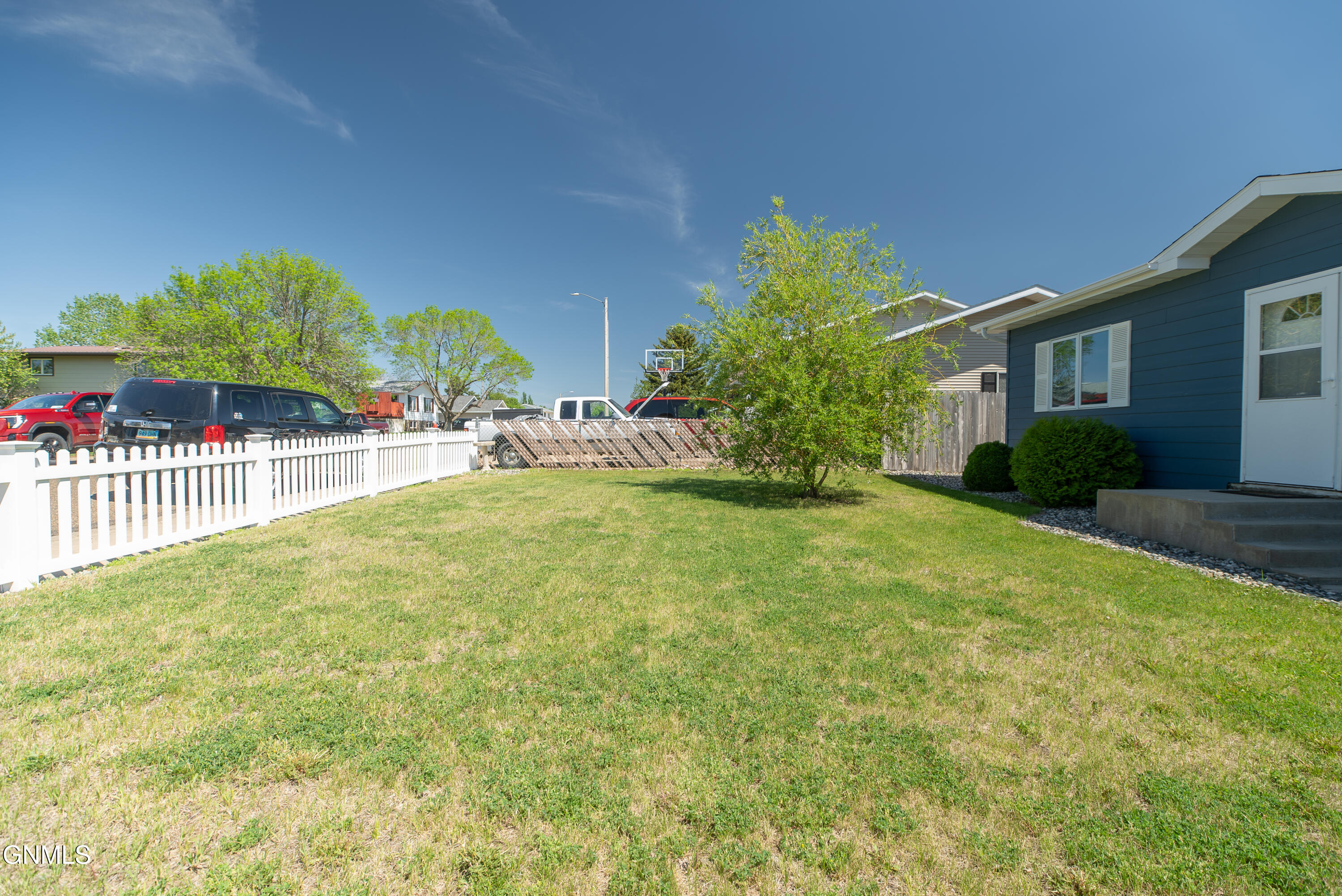 979 22nd Street W