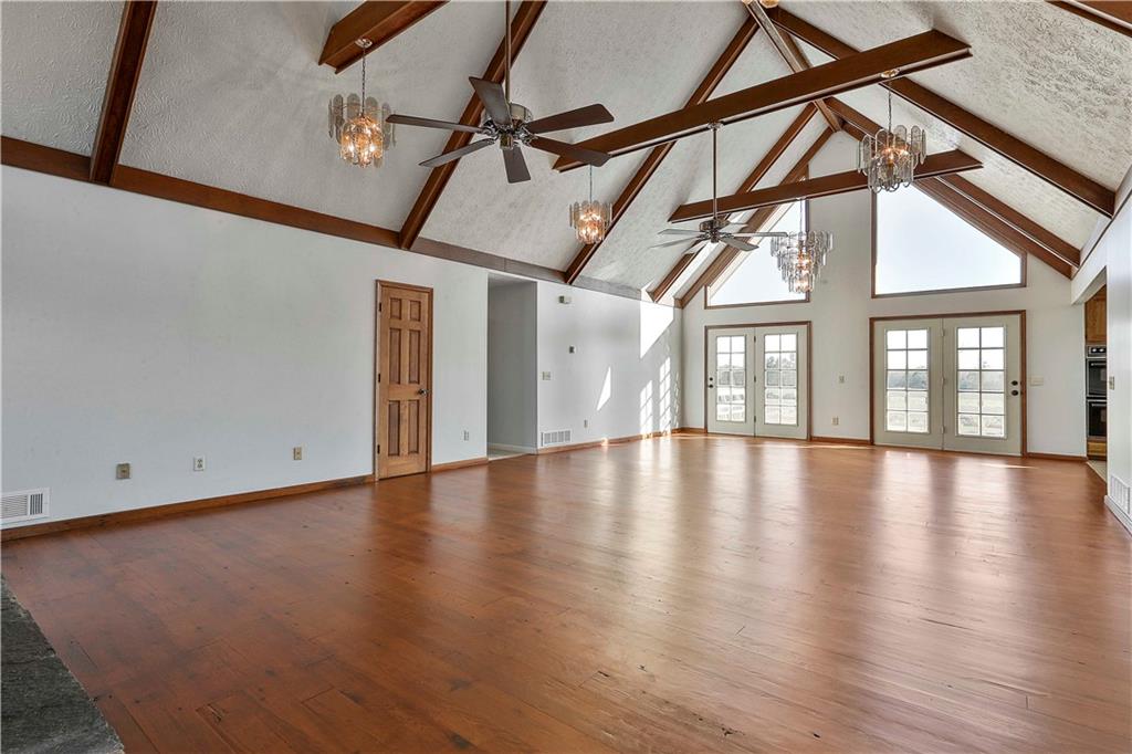 621 Lakeview Drive