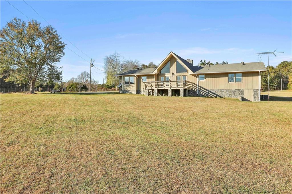 621 Lakeview Drive
