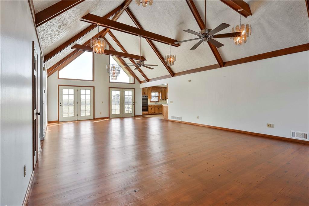621 Lakeview Drive