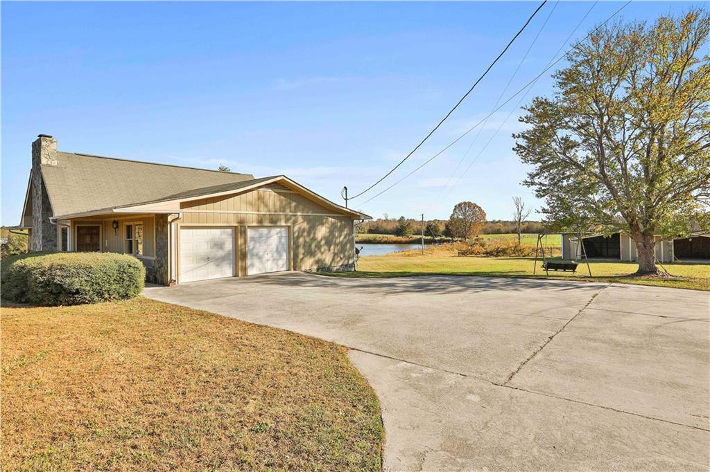 621 Lakeview Drive