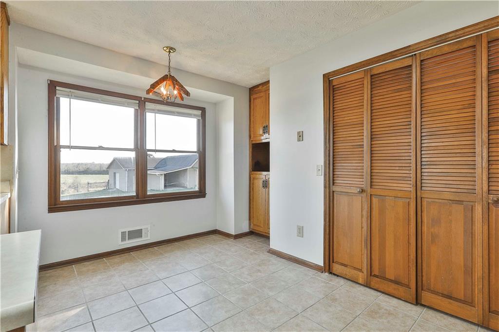 621 Lakeview Drive
