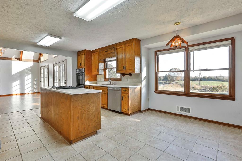 621 Lakeview Drive
